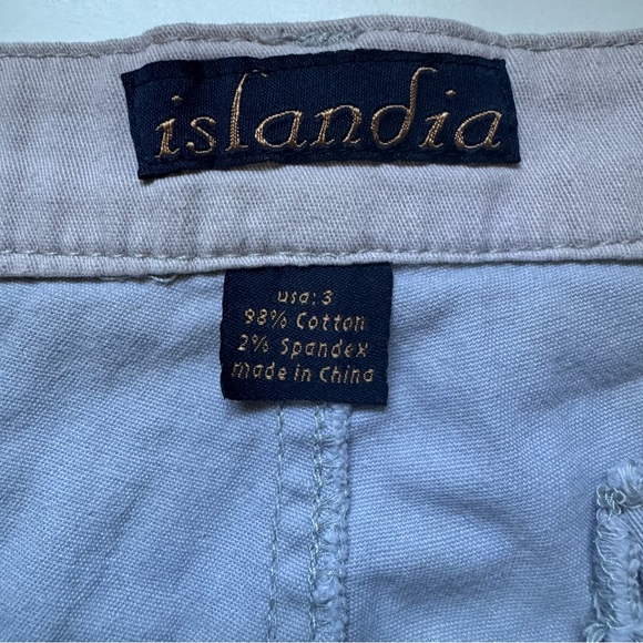 Khaki shorts - Picture 3 of 5